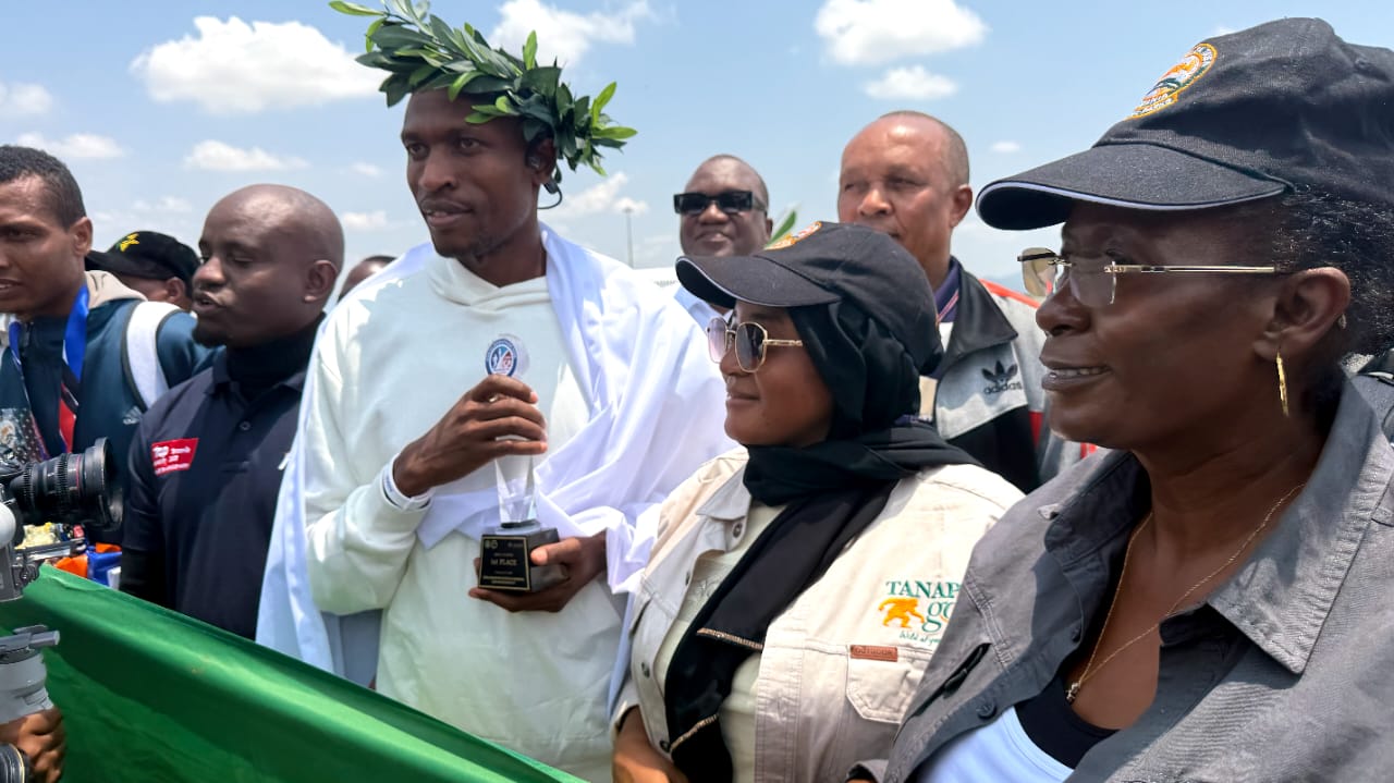 GAEY Pict
