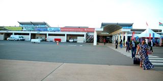 DNCargoFlight0901_1